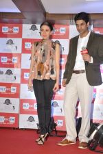 Karisma Kapoor turns RJ for Big FM in Peninsula, Mumbai on 18th Dec 2012 (12).JPG
